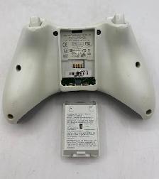 Multiple Xbox 360 Controllers Available: x2 Wireless & x1 Wired - Photo 3