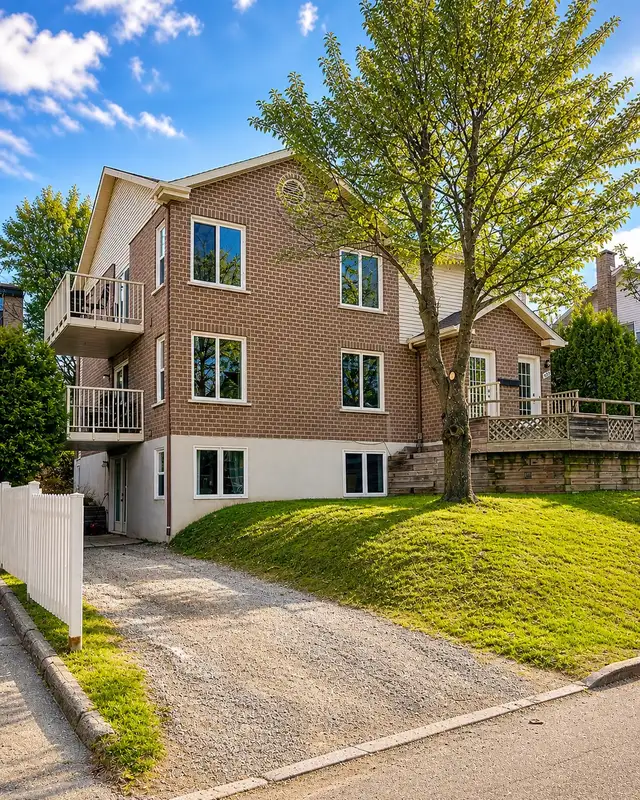 Grand 5 1/2 1er niveau Triplex Nord - Photo 9