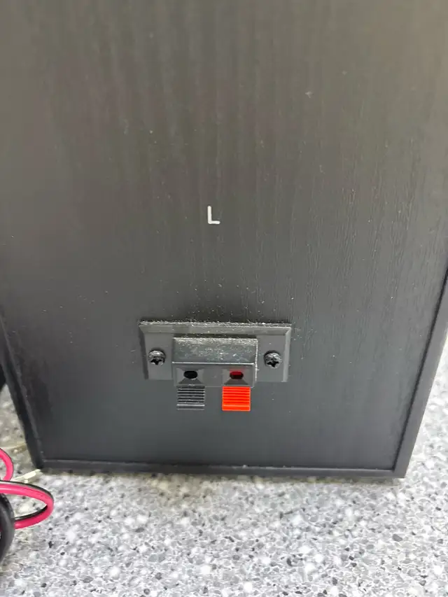Edifier P980T Multi-Media Speaker Pair - Photo 4