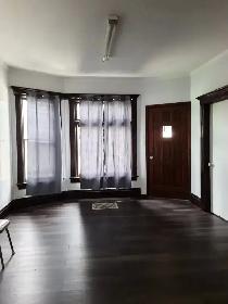 3 Bedroom Apartment  421 Wayndotte St W Widsor