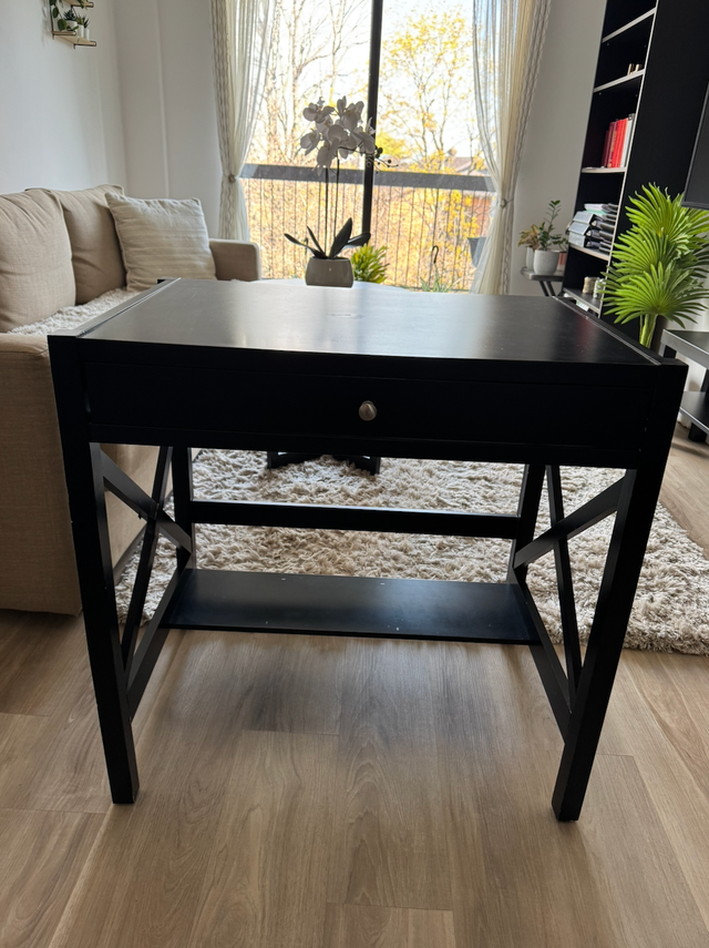 Bureau en bon état à vendre