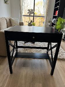 Bureau en bon état à vendre