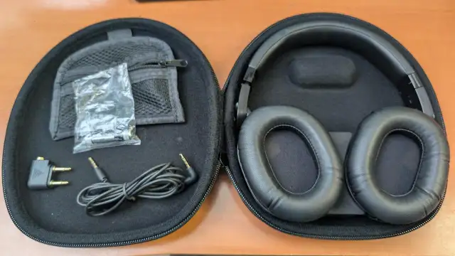 Panasonic RP-HC800 Noise Cancelling Headphones - Photo 3