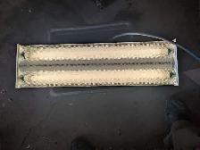 24-In fluorescent fixture with electronic ballast