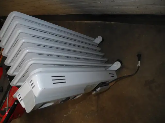 Radiator Heater 120volt - Photo 4