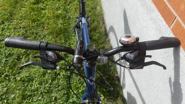 Vélo hybride à vendre - Photo 2