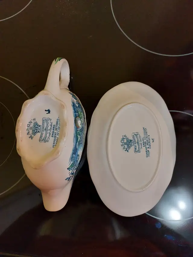 Vintage Mason's Gravy Boat - Photo 2