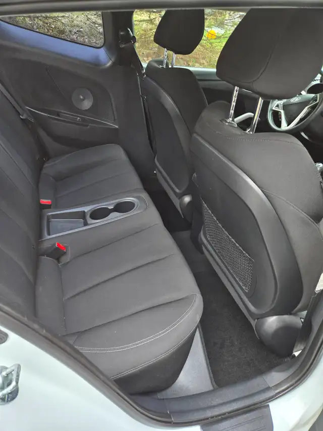Hyundai Veloster 2013  6 Vitesses Manuel - Photo 8