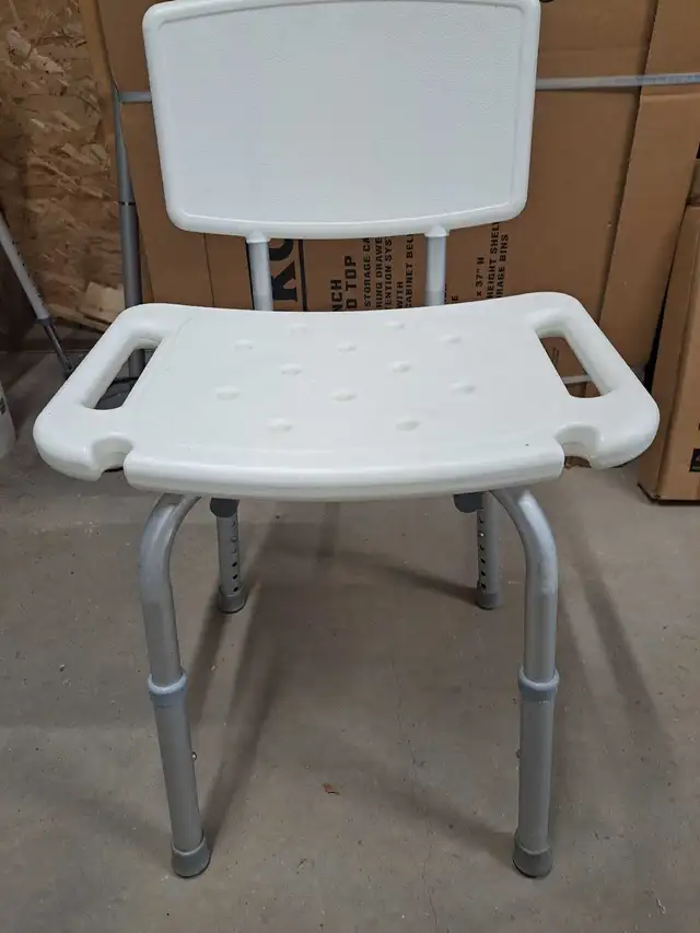 BATH / SHOWER CHAIR