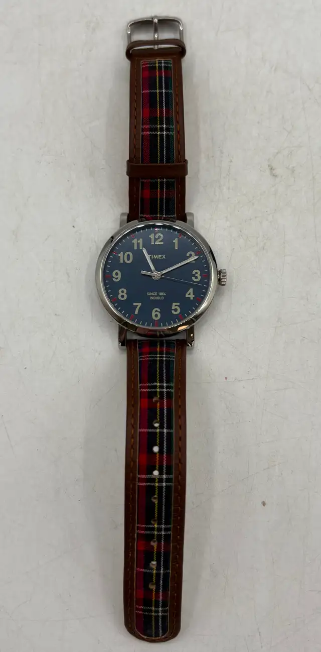 NEW/NEVER WORN Timex tw2p69500 Men's Watch in Box - Photo 3
