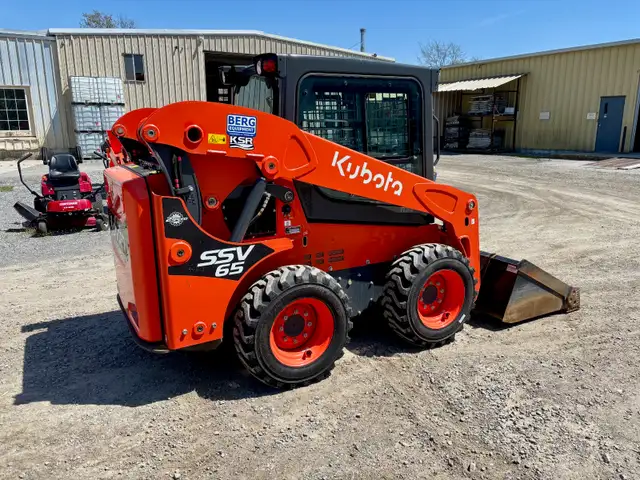 2023 Kubota SSV65P Skid Steer - Photo 7