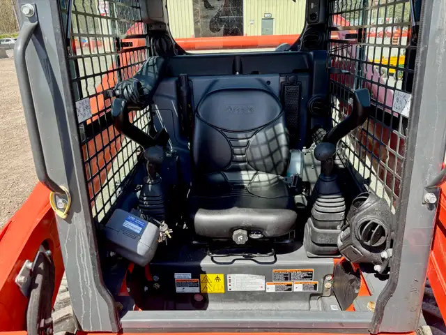 2023 Kubota SSV65P Skid Steer - Photo 8