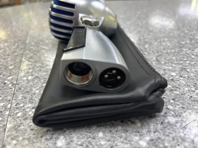 Shure Super 55 Super Cardioid Dynamic Microphone - Photo 3