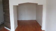 freshly renovated upper 3 1/2 apartment in lasalle - Photo 7