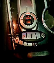 2018 Nissan Pathfinder SV 4WD 7 Seater remote start 2 set tire - Photo 10