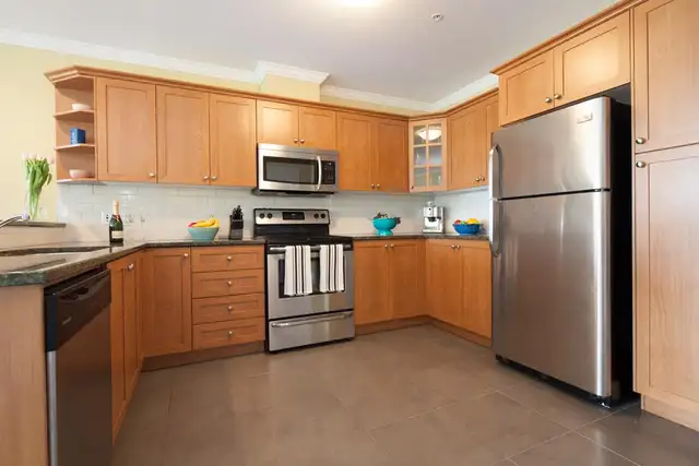 Two Bedroom Apartment at the Litchfield - Photo 5