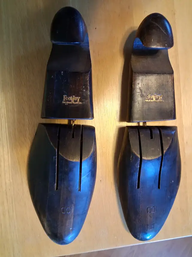LIGHTLY USED FOOTJOY GOLF SHOES - Photo 2