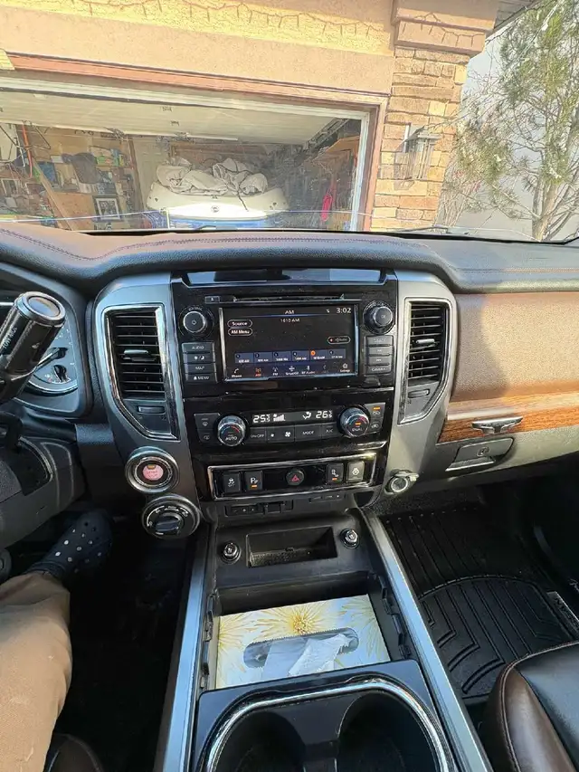 Nissan Titan XD Platinum - Photo 8
