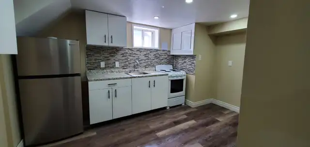 2Bdrm $1800 Newmarket - Photo 6