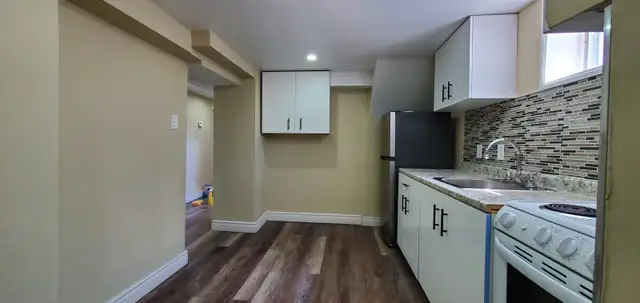 2Bdrm $1800 Newmarket - Photo 9