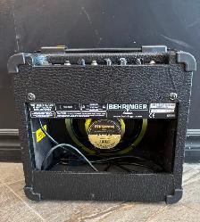 Bahringer Vintager ac108 Mini Guitar Amp - Photo 3