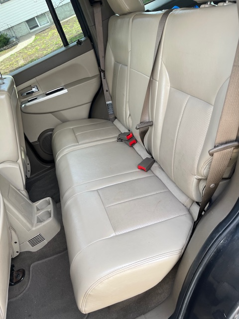 2010 Jeep Liberty Limited | Trail Rated 4x4 | Winter-Ready SUV - Photo 10