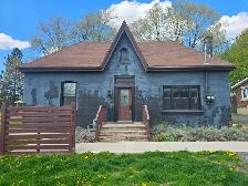 182 Thompson Rd