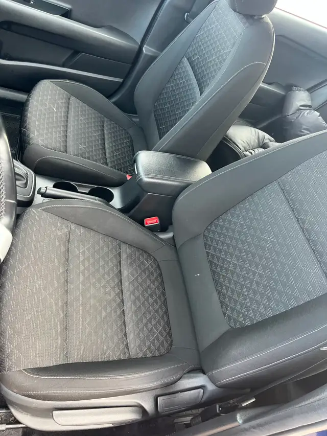 2020 Kia Rio LX  IVT, service history (paper) Carfax garage-kept - Photo 7