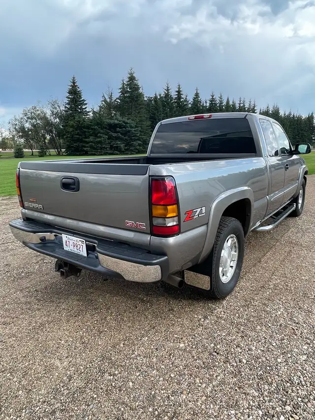 2007 GMC EXT CAB 4x4 SLE - Photo 4