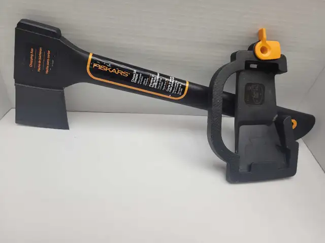 Fiskars Chopping Axe