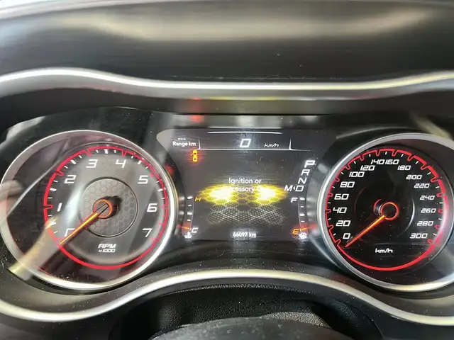 2016 Dodge Charger R/T Scat Pack Only 66,000 km's! No accidents! - Photo 6