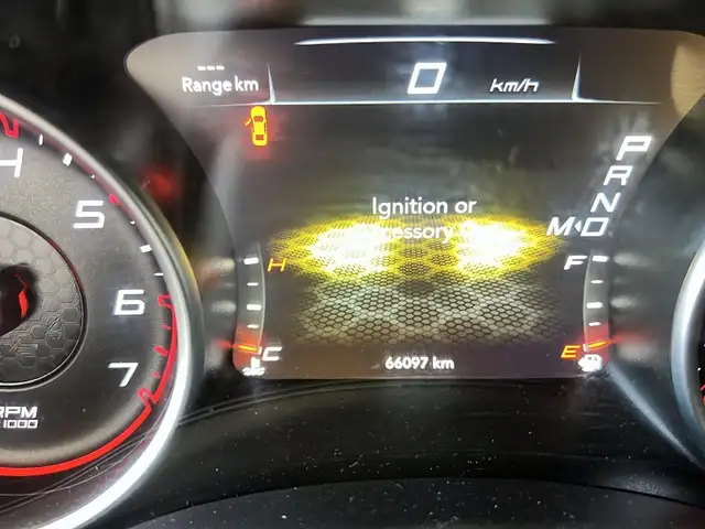 2016 Dodge Charger R/T Scat Pack Only 66,000 km's! No accidents! - Photo 7