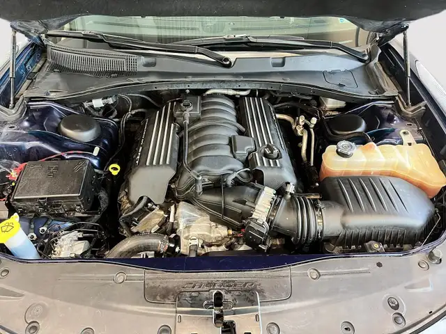 2016 Dodge Charger R/T Scat Pack Only 66,000 km's! No accidents! - Photo 19