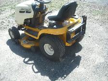 TRACTEUR À GAZON