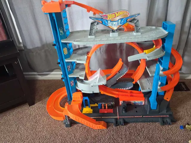 2 Hotwheels Ultimate Garage - Photo 2