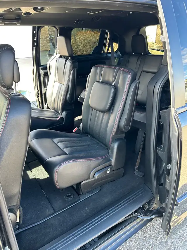 2017 Dodge Caravan GT - Photo 8