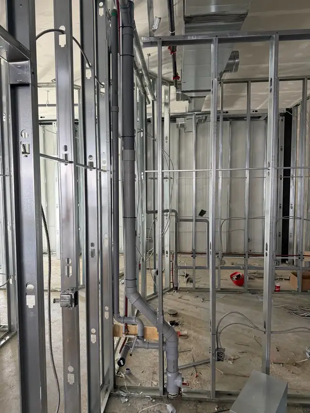 commercial plumbing - Photo 3