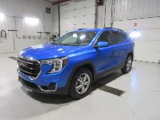 2024 GMC Terrain AWD - Photo 2
