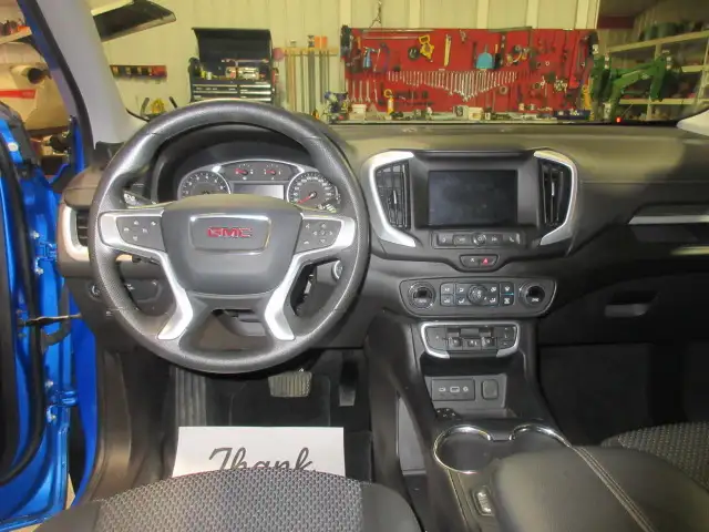 2024 GMC Terrain AWD - Photo 10