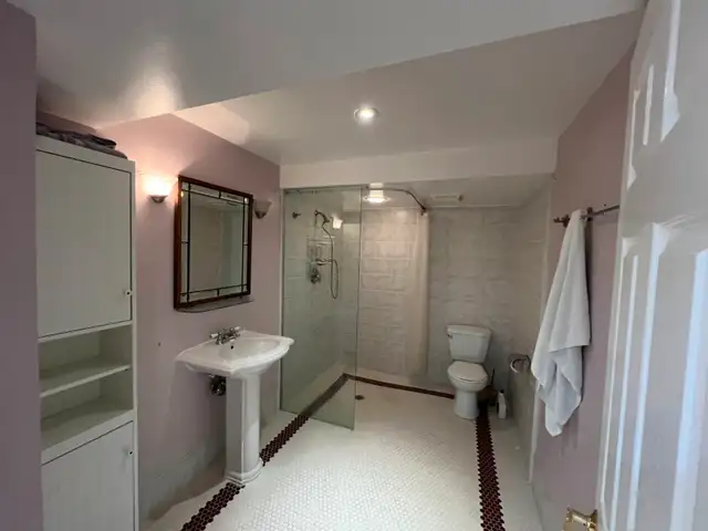 Basement  Apartment for Rent - 1200/month - Photo 5
