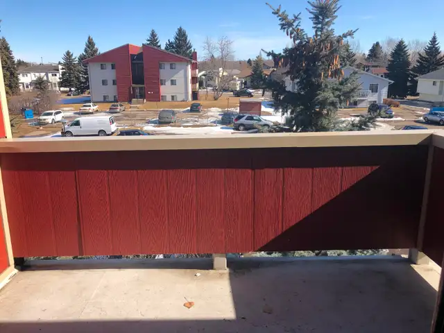 Red Deer 1 bdrm suite 1190 per mth incl all utilities but power - Photo 8