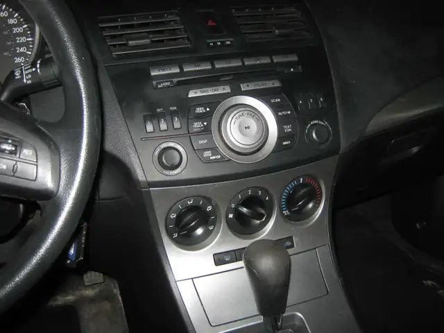2010 Mazda Mazda3 GS PETIT BUDGET !! - Photo 10