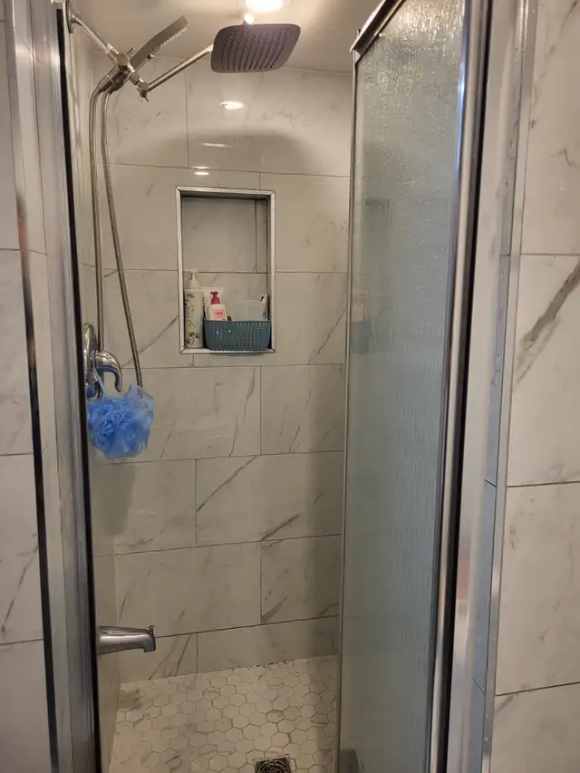 Basement room for rent near mohawk college - Photo 4