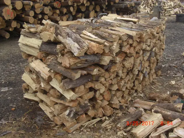 FIREWOOD - 1/2CD JACKPINE - SPLIT, SEASONED AND DELIVERED - Photo 9