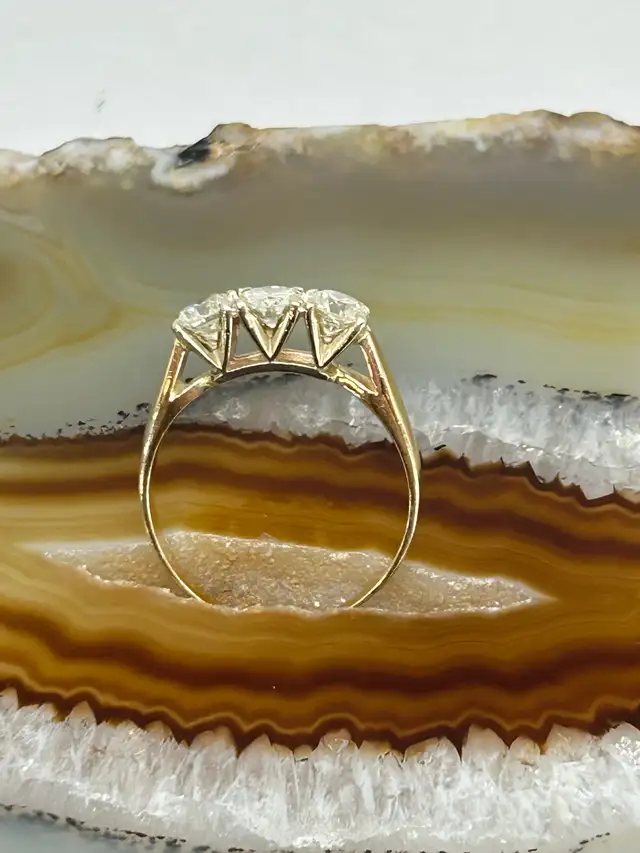 Vintage Trilogy W/G Diamond Ring - Photo 4