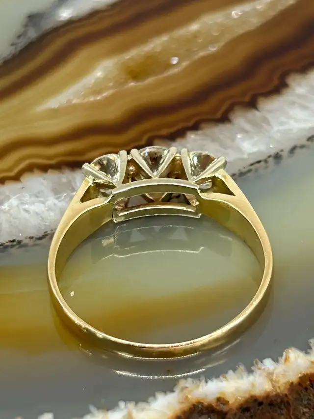 Vintage Trilogy W/G Diamond Ring - Photo 9