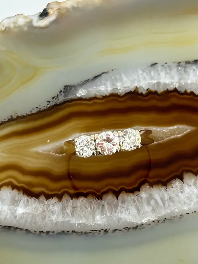 Vintage Trilogy W/G Diamond Ring - Photo 10