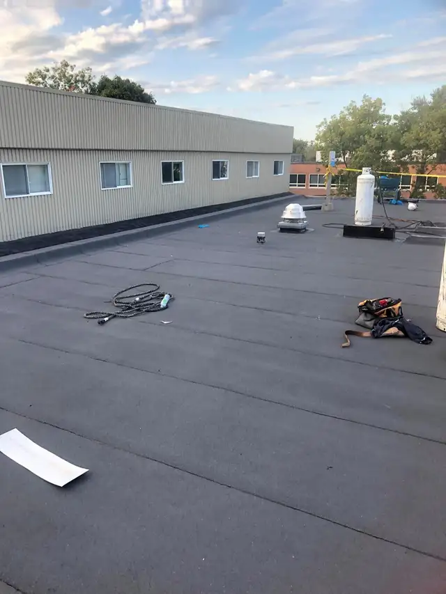 Experienced Flat Roofer-Torch-On Specialist (not hiring)