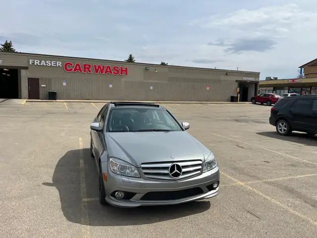 2008 Mercedes Benz C350 - Photo 2
