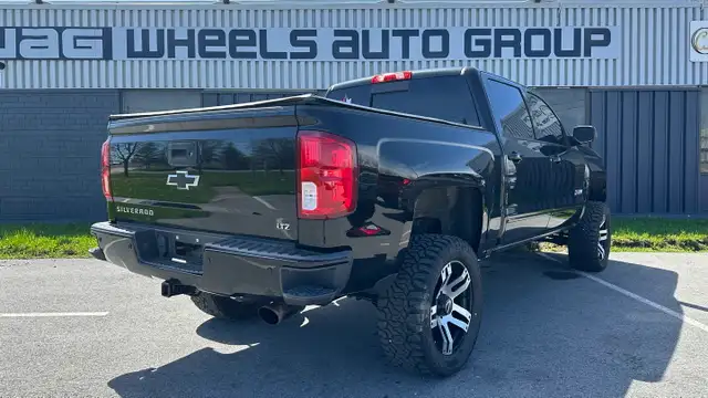 2017 Chevrolet Silverado 1500 LTZ Z71 - Photo 4